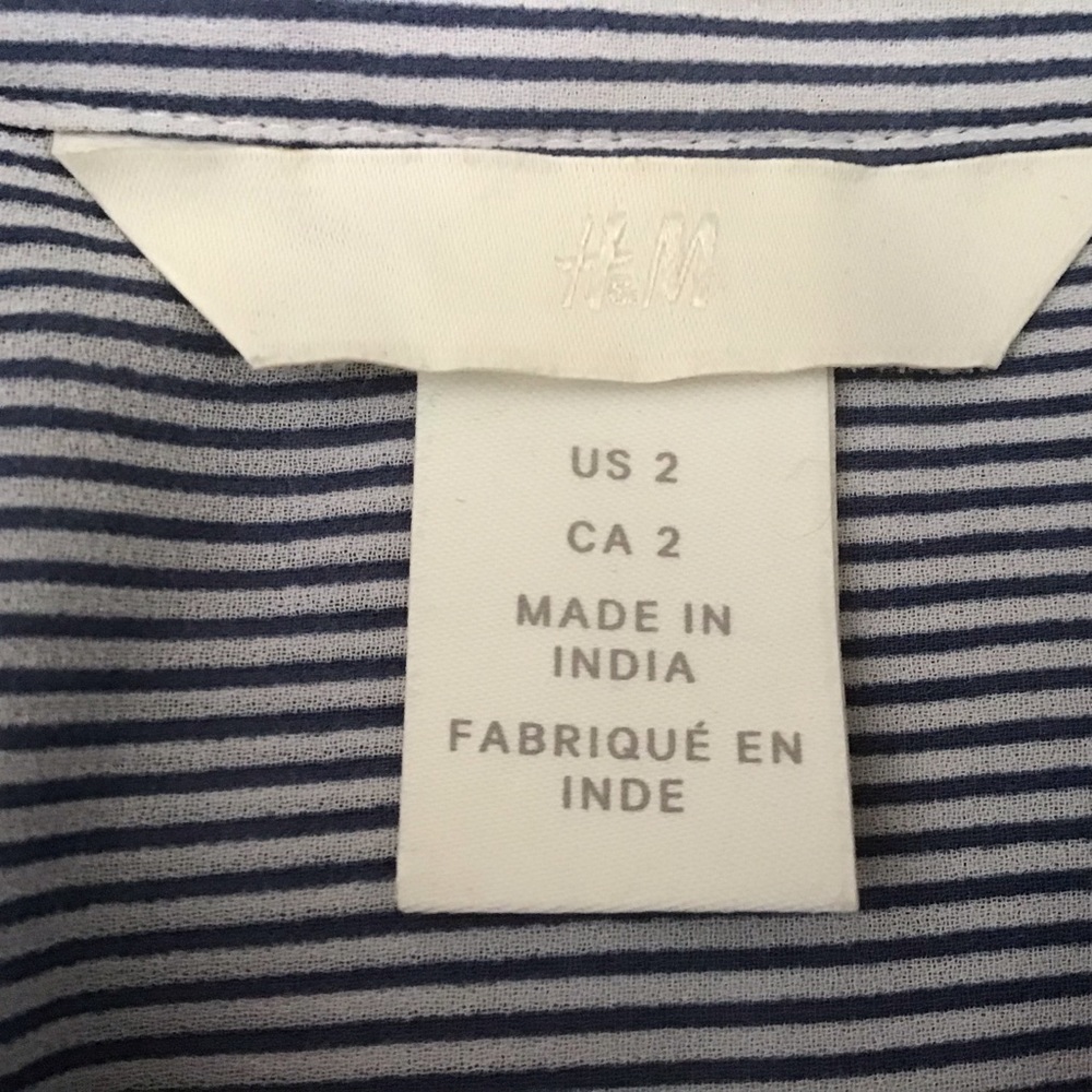 💥3/$10 Striped Button Down Blouse - Picture 4 of 4